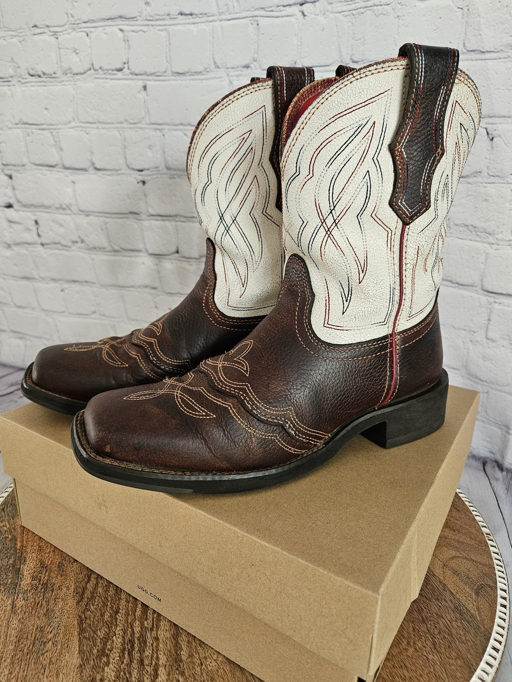 Ariat Women's Brown and White Western Cowboy Boots